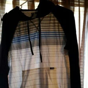 Young men's long sleeve shirt with hood